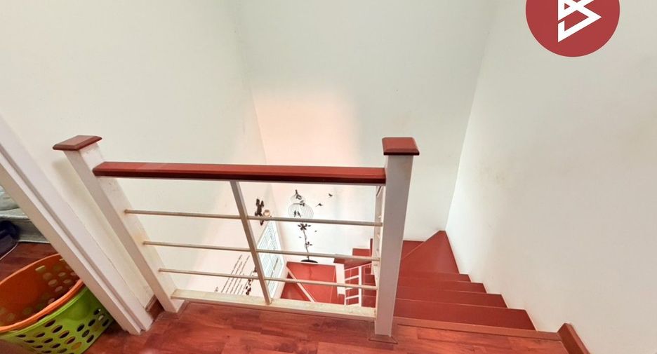 À vendre 2 chambres maison de ville à Phra Pradaeng, Samut Prakan