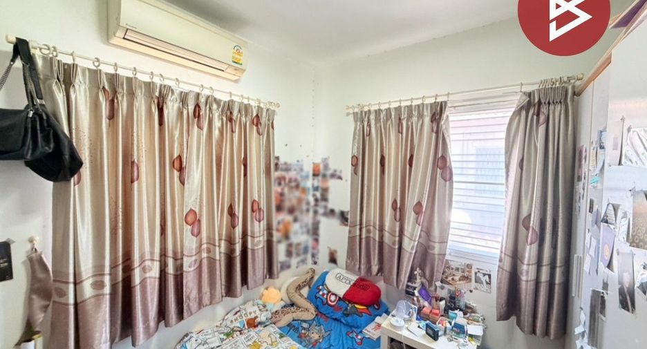 À vendre 2 chambres maison de ville à Phra Pradaeng, Samut Prakan