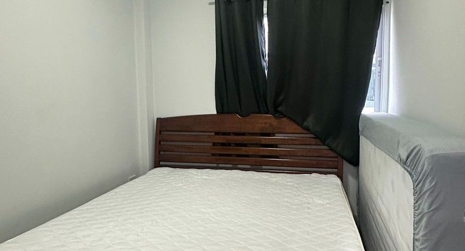 For sale 3 bedrooms townhouse in Phanat Nikhom, Chonburi