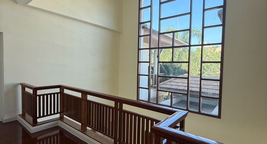Haus zur Miete mit 5 Zimmer in Suan Luang, Bangkok