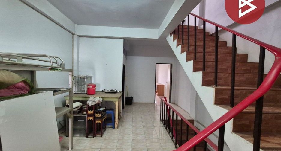 For sale 5 bedrooms retail Space in Mueang Samut Sakhon, Samut Sakhon