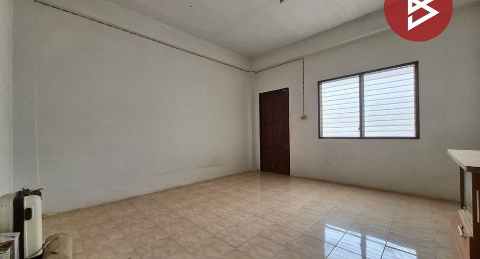 For sale 5 bedrooms retail Space in Mueang Samut Sakhon, Samut Sakhon