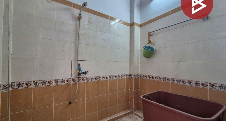 For sale 5 bedrooms retail Space in Mueang Samut Sakhon, Samut Sakhon