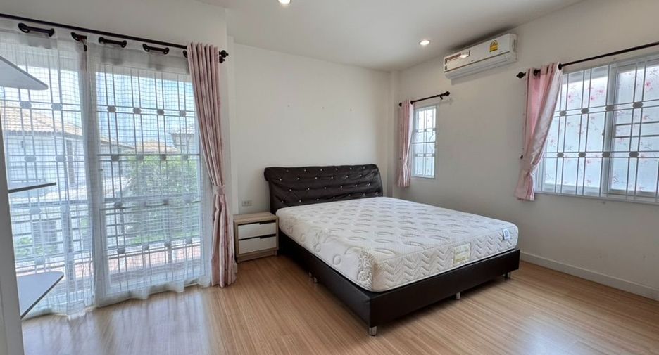 For rent 3 bedrooms house in Bang Lamung, Chonburi