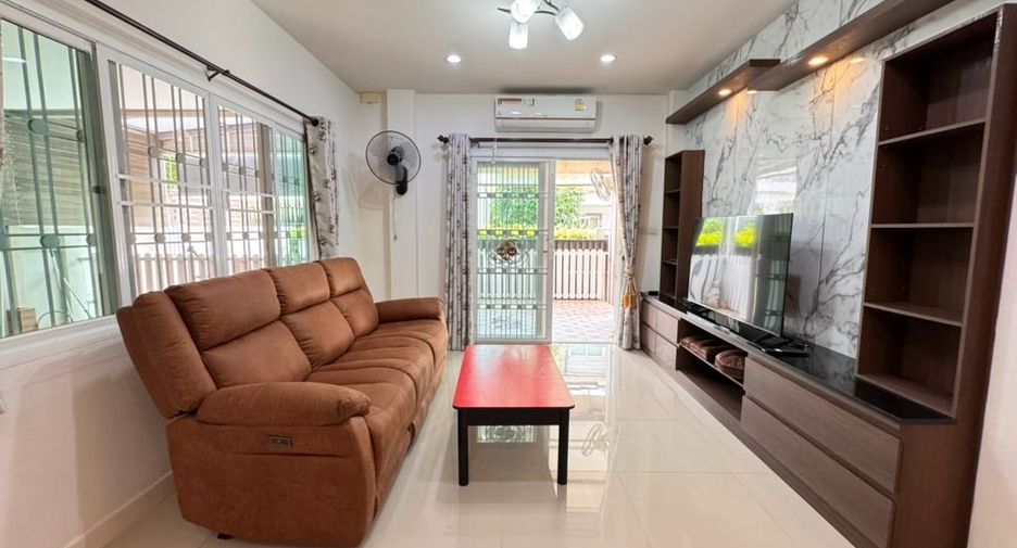 For rent 3 bedrooms house in Bang Lamung, Chonburi