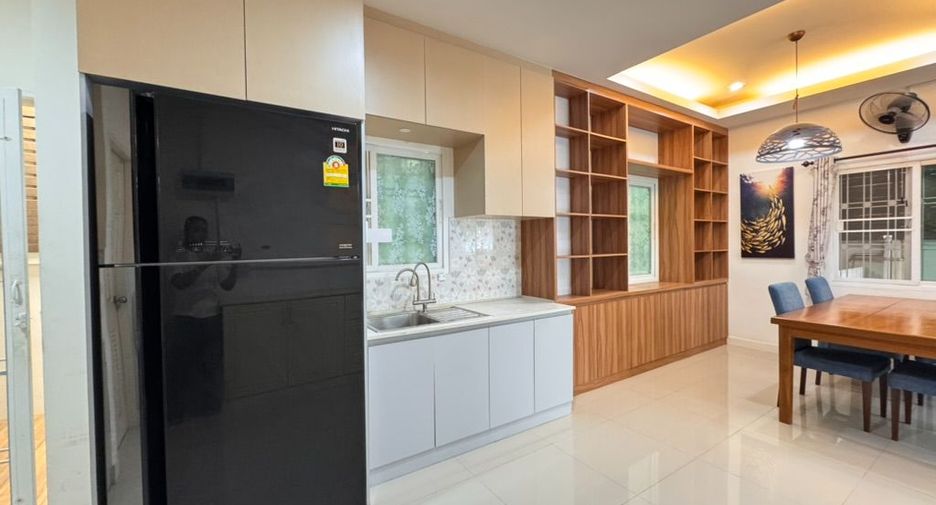 For rent 3 bedrooms house in Bang Lamung, Chonburi