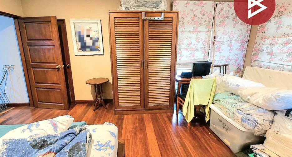 出售 6 卧室 独立屋 在 Mueang Chon Buri, Chon Buri