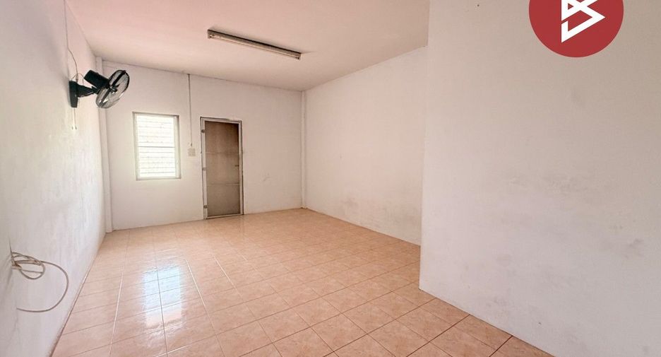For sale 5 bedrooms townhouse in Mueang Chon Buri, Chonburi