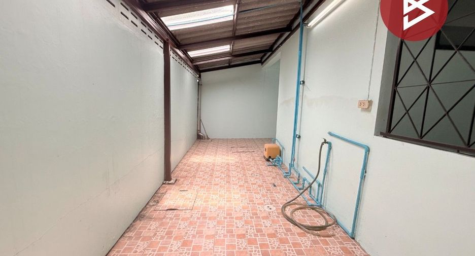 For sale 5 bedrooms townhouse in Mueang Chon Buri, Chonburi
