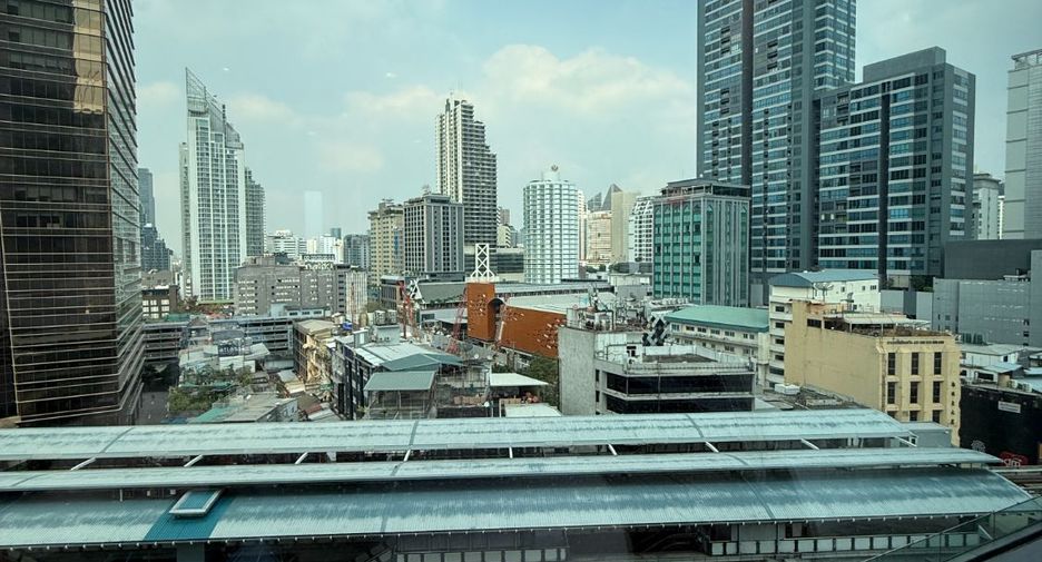Condo en venta de 3 habitaciones en Khlong Toei, Bangkok