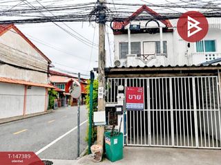 À vendre 2 chambres maison de ville à Mueang Samut Prakan, Samut Prakan