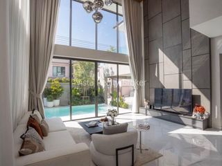 Villa zum Kauf mit 5 Zimmer in Bang Lamung, Chonburi