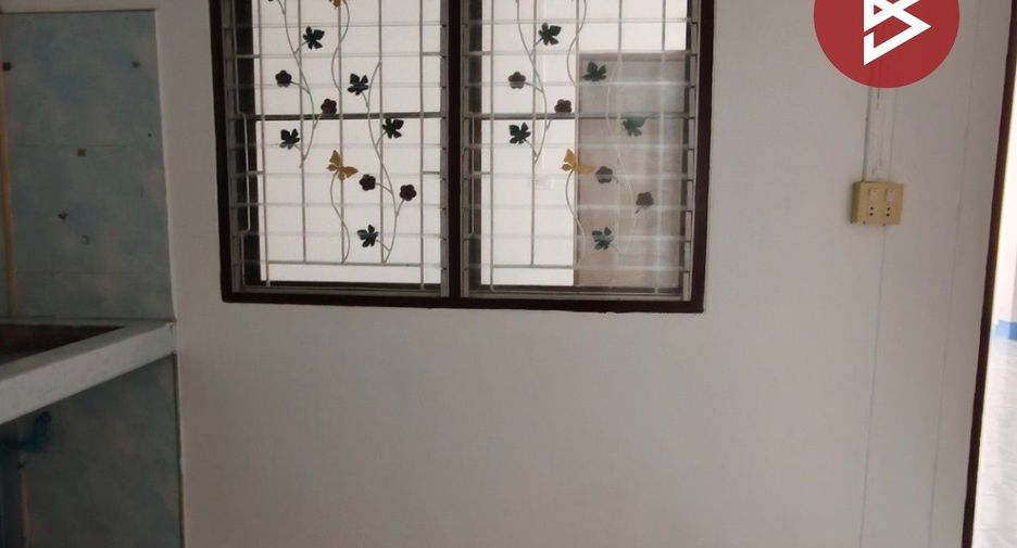 For sale 3 bedrooms townhouse in Phutthamonthon, Nakhon Pathom