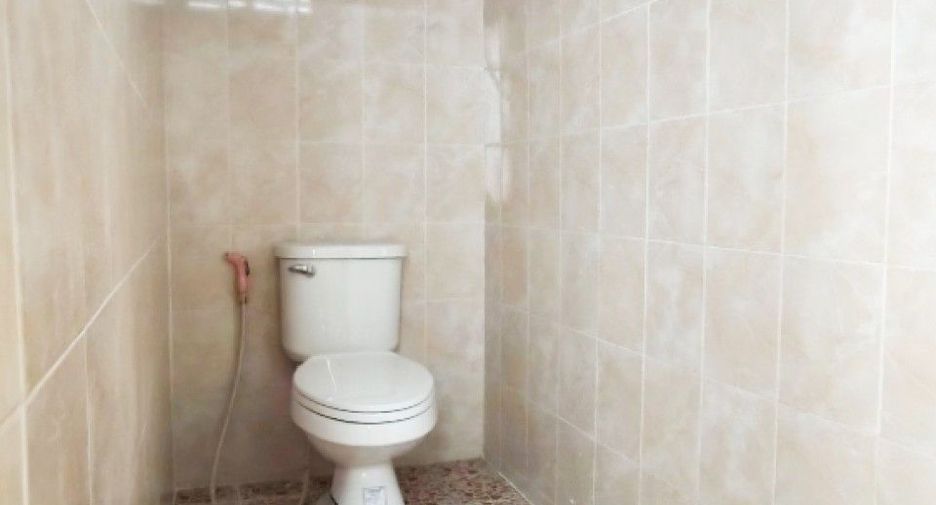 For sale 3 bedrooms townhouse in Phutthamonthon, Nakhon Pathom