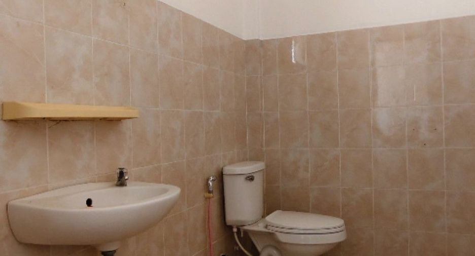 For sale 3 bedrooms townhouse in Phutthamonthon, Nakhon Pathom
