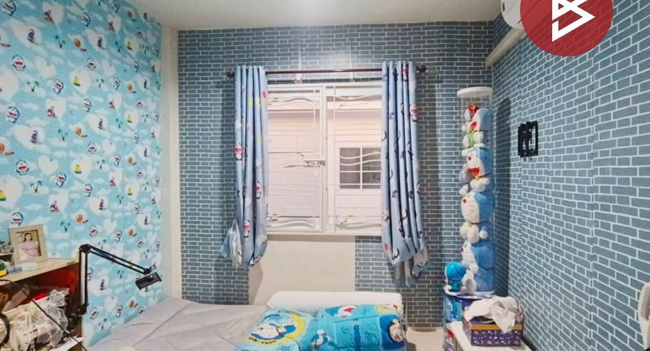 Продажа 3 спальни таунхаус в Mueang Chachoengsao, Чаченгсау