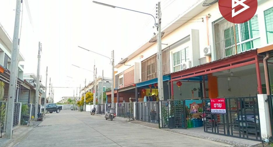 Продажа 3 спальни таунхаус в Mueang Chachoengsao, Чаченгсау