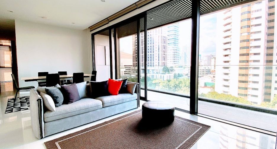 For rent 2 bedrooms condo in Khlong Toei, Bangkok