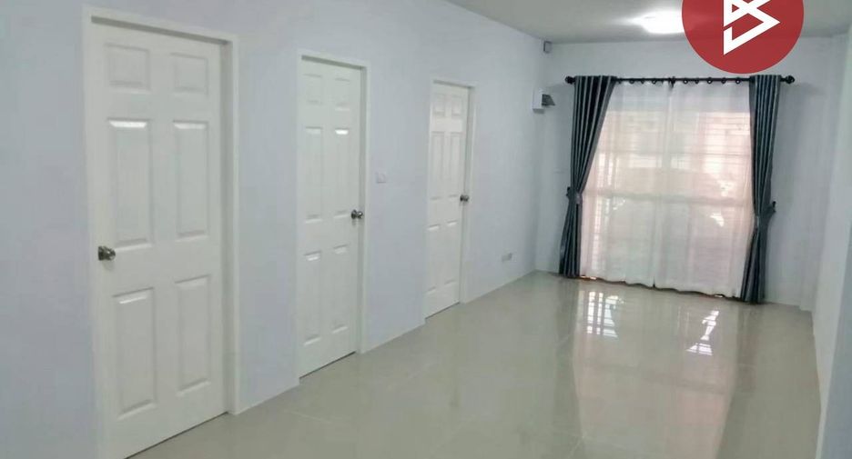 For sale 2 bedrooms townhouse in Ban Chang, Rayong