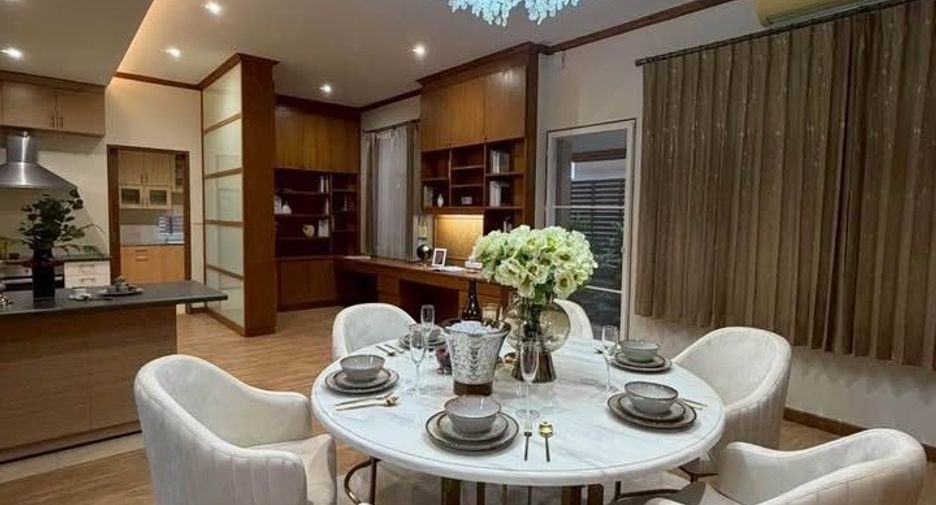 For sale 5 bedrooms house in Mueang Chiang Mai, Chiang Mai
