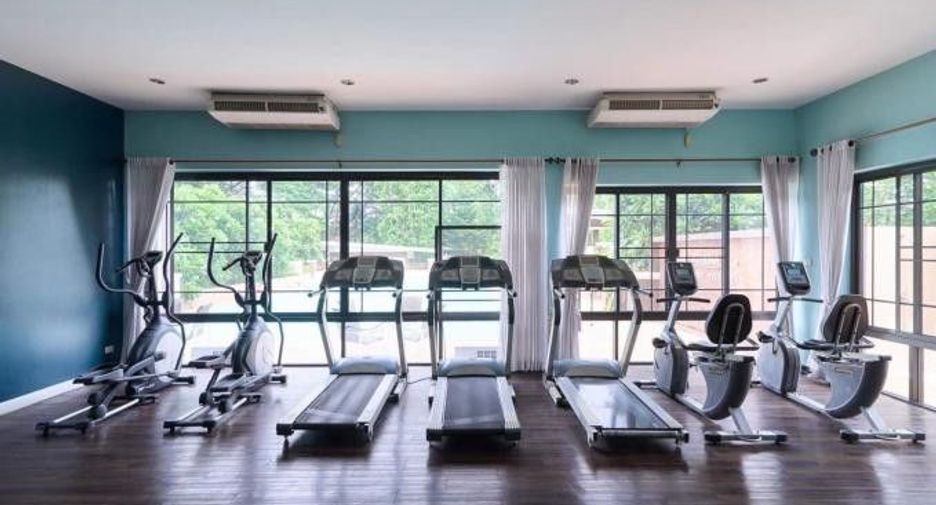 For sale 5 bedrooms house in Mueang Chiang Mai, Chiang Mai