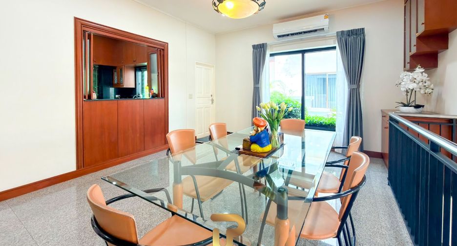 For sale 3 bedrooms house in Na Jomtien, Pattaya