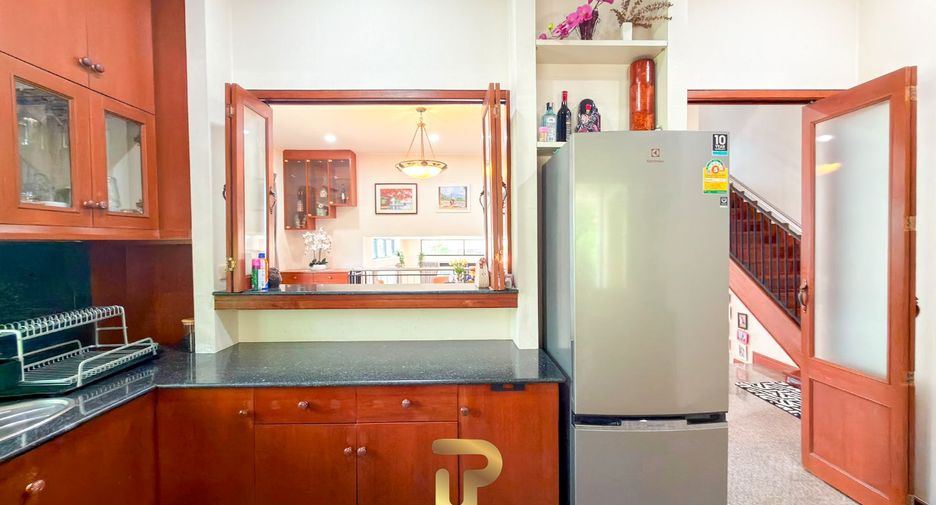 For sale 3 bedrooms house in Na Jomtien, Pattaya