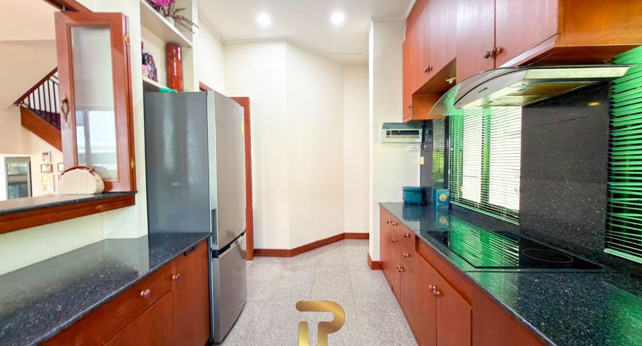 For sale 3 bedrooms house in Na Jomtien, Pattaya