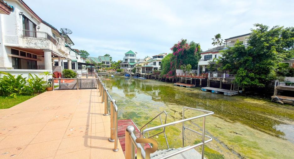 For sale 3 bedrooms house in Na Jomtien, Pattaya