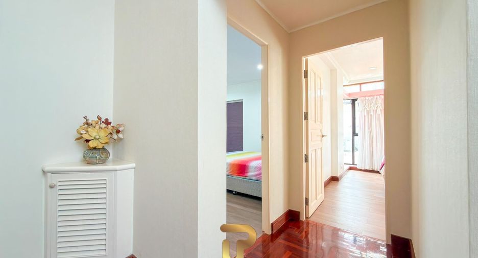 For sale 3 bedrooms house in Na Jomtien, Pattaya
