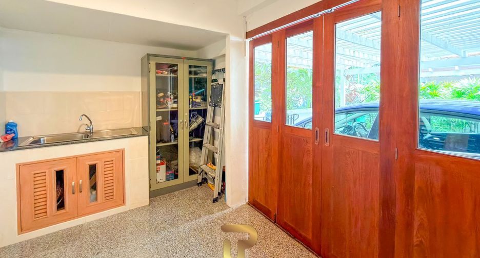 For sale 3 bedrooms house in Na Jomtien, Pattaya