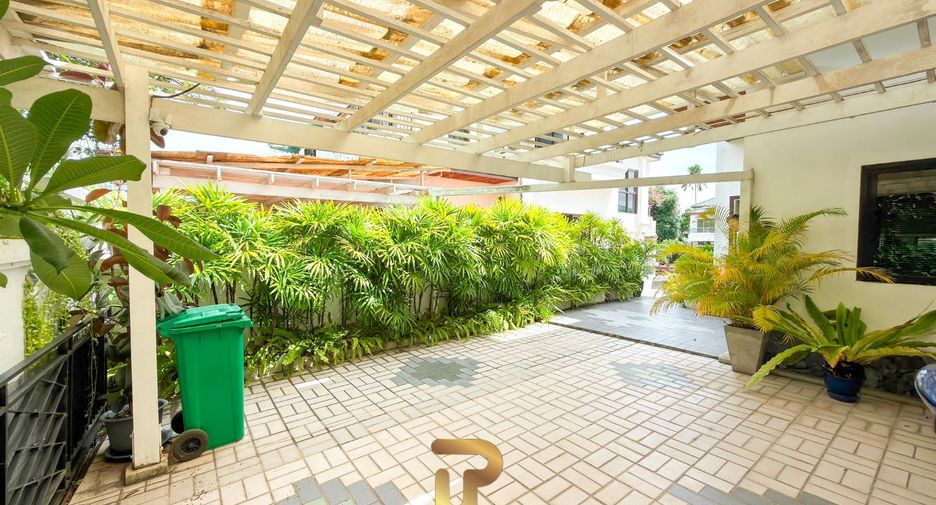 For sale 3 bedrooms house in Na Jomtien, Pattaya