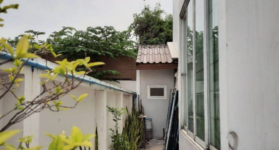 À vendre 3 chambres maison de ville à Mueang Nonthaburi, Nonthaburi