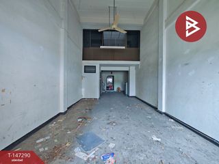 Продажа 2 спальни торговое помещение в Чом Тхонг, Бангкок