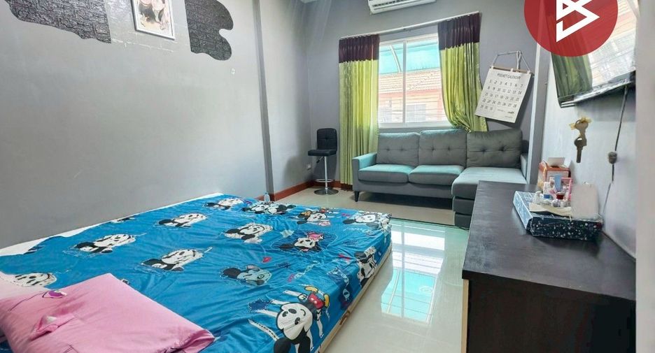 For sale 3 bedrooms townhouse in Krathum Baen, Samut Sakhon