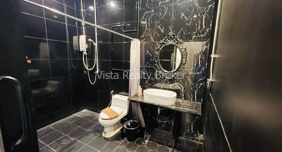 For sale 3 bedrooms villa in Huay Yai, Pattaya
