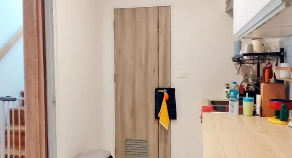 For sale 2 bedrooms townhouse in Phra Samut Chedi, Samut Prakan