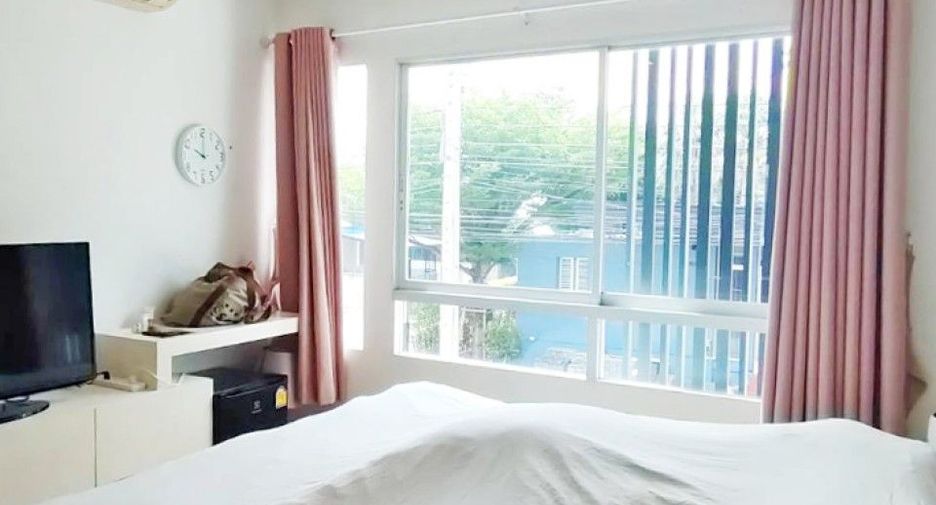 For sale 2 bedrooms townhouse in Phra Samut Chedi, Samut Prakan