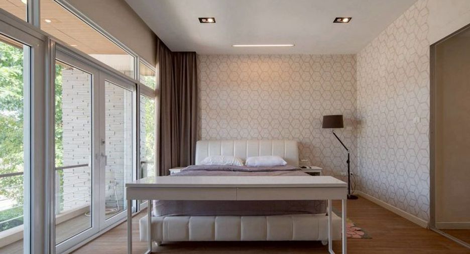 À vendre 5 chambres maison à Si Racha, Chonburi