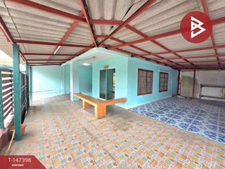 Casa adosada en venta de 3 habitaciones en Mueang Samut Prakan, Samut Prakan