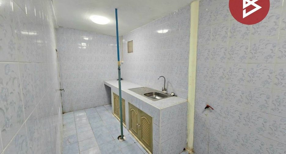 Casa adosada en venta de 3 habitaciones en Mueang Samut Prakan, Samut Prakan