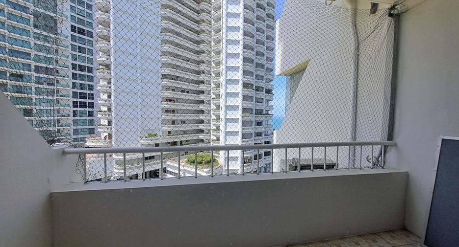 Condo en venta de 3 habitaciones en Bang Lamung, Chonburi