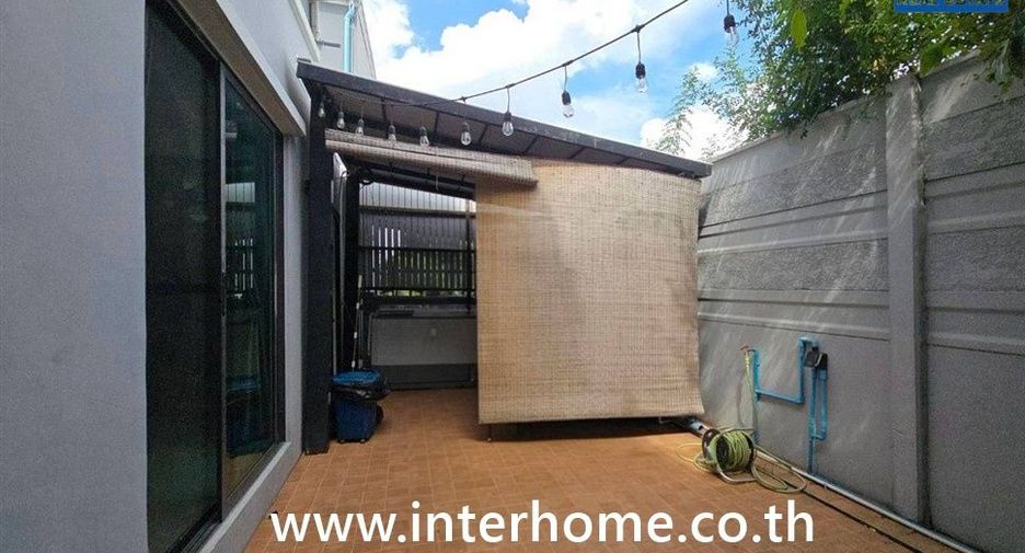 For sale 3 bedrooms townhouse in Khlong Luang, Pathum Thani