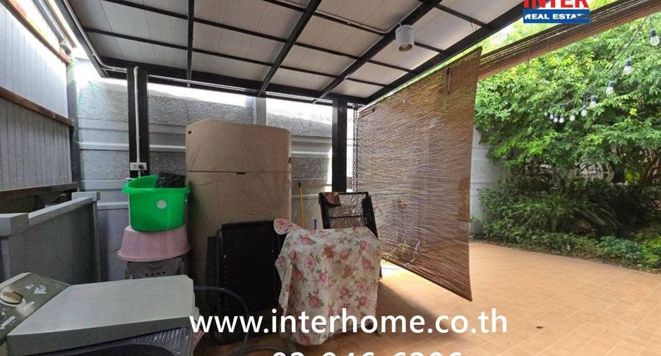 For sale 3 bedrooms townhouse in Khlong Luang, Pathum Thani