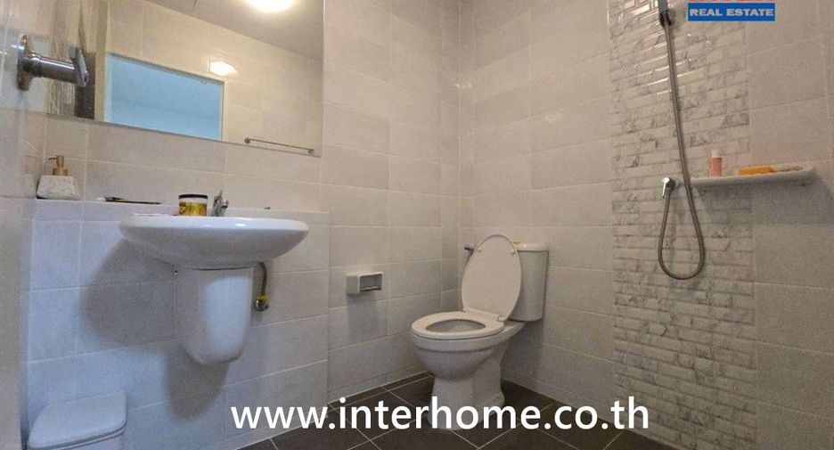 For sale 3 bedrooms townhouse in Khlong Luang, Pathum Thani