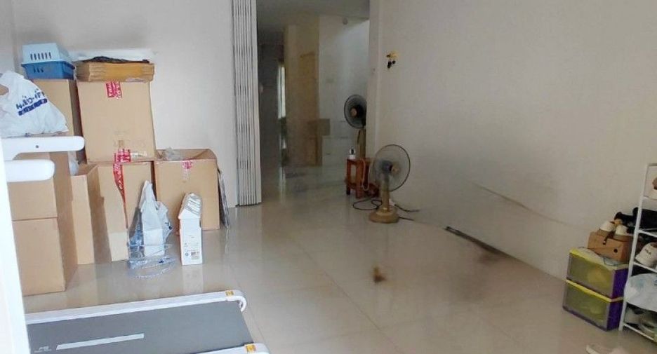 For sale 4 ベッドルーム house in Bang Khen, Bangkok