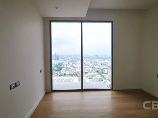 Продажа 1 кровать кондо в Кхлонг Сан, Бангкок