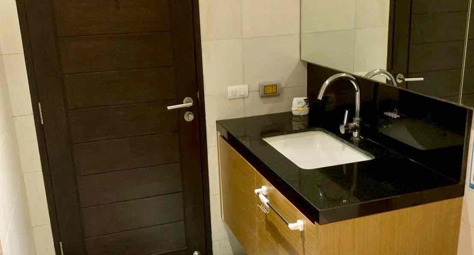 For sale 1 bed condo in Watthana, Bangkok