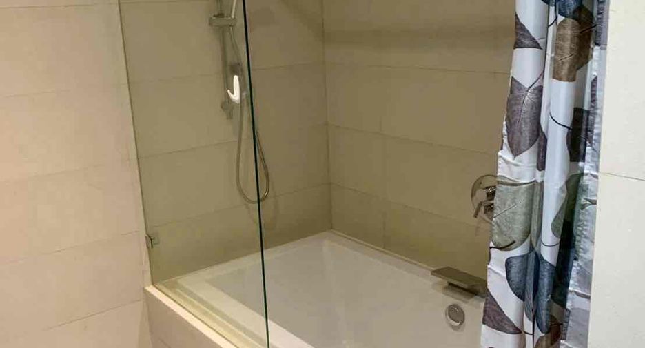 For sale 1 bed condo in Watthana, Bangkok