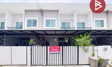 Casa adosada en venta de 3 habitaciones en Mueang Samut Prakan, Samut Prakan